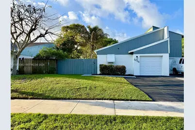 5028 NW 6th St, Delray Beach, FL 33445 - Photo 1