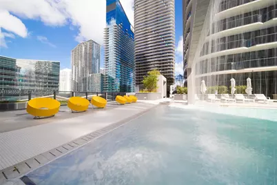 45 SW 9th St #3809, Miami, FL 33130 - Photo 1