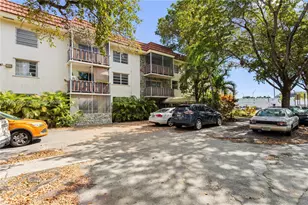 13655 NE 10th Ave, North Miami, FL 33161 - Photo 1