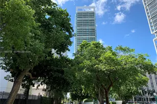 55 SE 6th St, Miami, FL 33131 - Photo 1