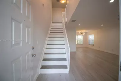 4844 Grapevine Way, Davie, FL 33331 - Photo 1