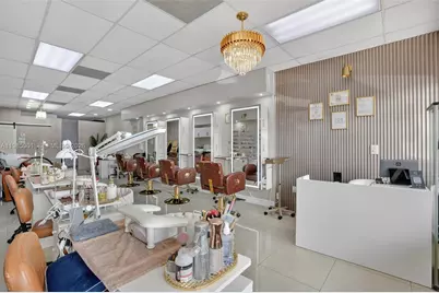 Full Service Beauty Salon On 8 Street, Miami, FL 33184 - Photo 1