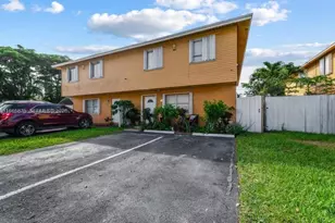 35 NE 12th Ave, Homestead, FL 33030 - Photo 1