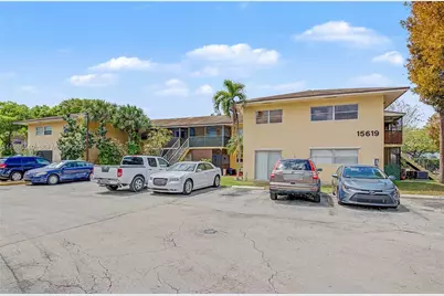 15619 SW 73rd Cir Ter #10-4, Miami, FL 33193 - Photo 1
