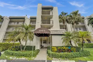 9440 Poinciana Pl, Davie, FL 33324 - Photo 1