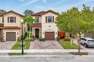 101 NE 37th Pl, Homestead, FL 33033 - Photo 1