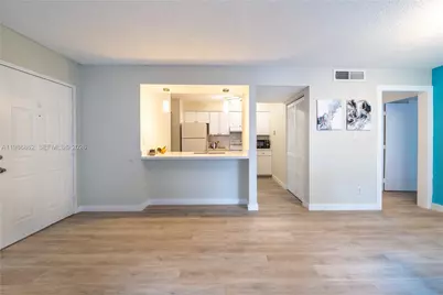 620 S Park Rd #18-2, Hollywood, FL 33021 - Photo 1