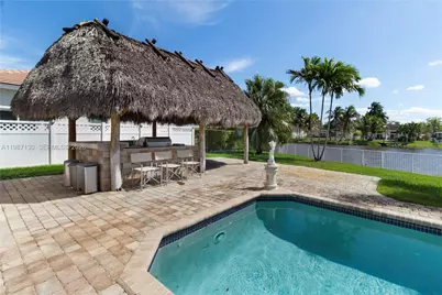 2327 NW 187th Ave, Pembroke Pines, FL 33029 - Photo 1