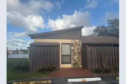 516 Briarwood Cir #1-51, Hollywood, FL 33024 - Photo 1