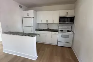 1021 NW 5th St, Miami, FL 33128 - Photo 1