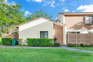 10909 SW 113th Pl, Miami, FL 33176 - Photo 1