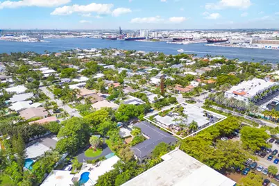 2323 SE 18th St #1, Fort Lauderdale, FL 33316 - Photo 1