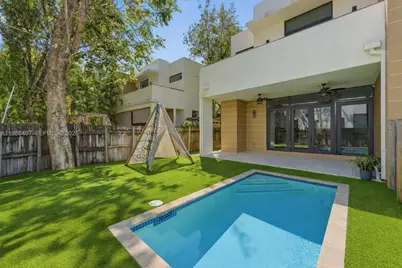 3407 Day Ave #3407, Miami, FL 33133 - Photo 1