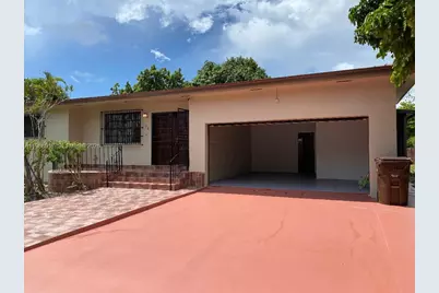 190 W 51st St, Hialeah, FL 33012 - Photo 1