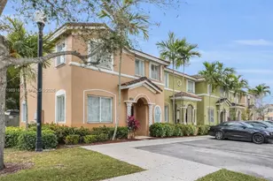 2342 SE 10th St, Homestead, FL 33035 - Photo 1