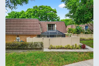 7114 71st Way, West Palm Beach, FL 33407 - Photo 1