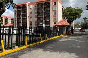 5199 NW 7th St, Miami, FL 33126 - Photo 1