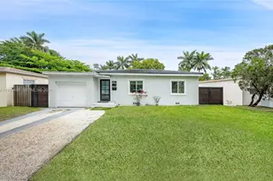 531 Forrest Dr, Miami Springs, FL 33166 - Photo 1