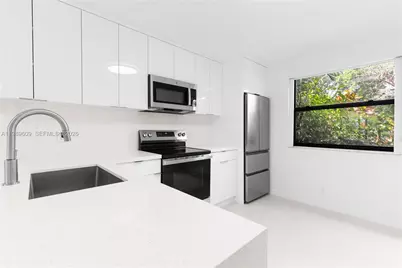 10161 W Sunrise Blvd #101, Plantation, FL 33322 - Photo 1