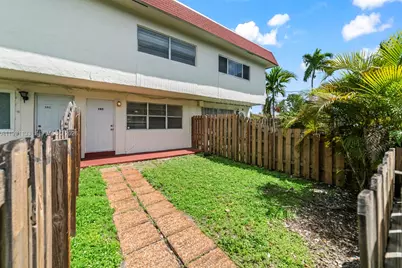 1560 NE 151st St #103, North Miami Beach, FL 33162 - Photo 1