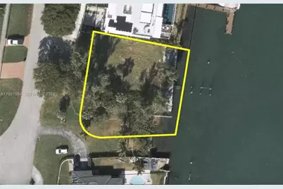 10801 N Bayshore Dr, Miami, FL 33161 - Photo 1