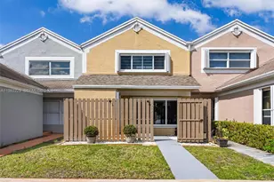 1350 NW 123rd Ave, Pembroke Pines, FL 33026 - Photo 1