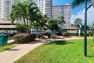 17150 N Bay Rd, Sunny Isles Beach, FL 33160 - Photo 1
