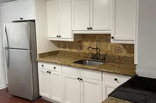 222 SW 1st St, Pompano Beach, FL 33060 - Photo 1