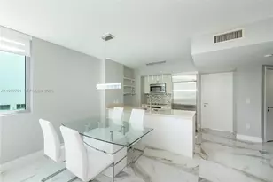 55 SE 6th St, Miami, FL 33131 - Photo 1