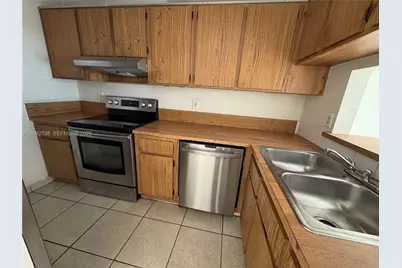 1024 Twin Lakes Dr #21-F, Coral Springs, FL 33071 - Photo 1