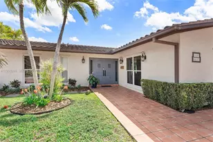 11798 SW 32nd St, Miami, FL 33175 - Photo 1