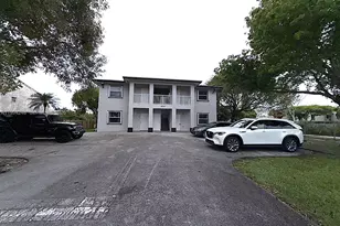 14140 NE 2nd Ct, Miami, FL 33161 - Photo 1