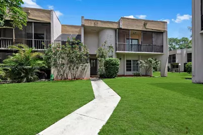 2700 S University Dr #3C, Davie, FL 33328 - Photo 1