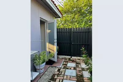 9525 SW 16th St #A, Miami, FL 33165 - Photo 1