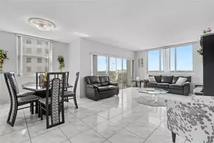 4200 Hillcrest Dr, Hollywood, FL 33021 - Photo 1