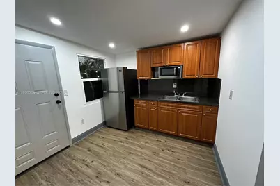 571 SW 71st Pl #1, Miami, FL 33144 - Photo 1