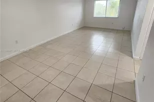 10820 SW 200th Dr, Cutler Bay, FL 33157 - Photo 1