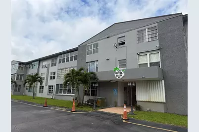 120 Royal Palm Rd #301, Hialeah Gardens, FL 33016 - Photo 1