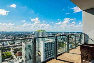 88 SW 7th St, Miami, FL 33130 - Photo 18
