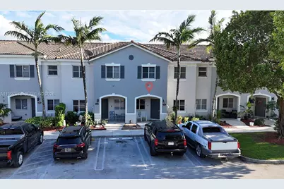 1612 SE 30th St, Homestead, FL 33035 - Photo 1