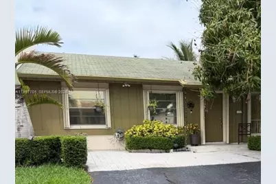 11906 SW 110th St Cir E, Miami, FL 33186 - Photo 1