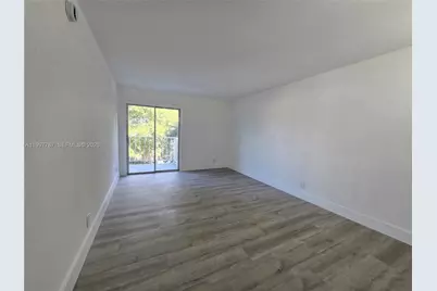 4550 NW 9th St #304E, Miami, FL 33126 - Photo 1