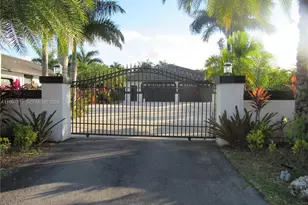 15900 SW 54th Pl, Southwest Ranches, FL 33331 - Photo 1
