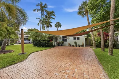 704 SW 14th St, Fort Lauderdale, FL 33315 - Photo 1