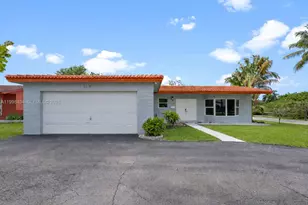 5214 W Park Rd, Hollywood, FL 33021 - Photo 1