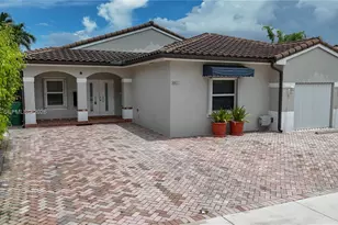 6931 SW 159th Pl, Miami, FL 33193 - Photo 1