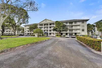 1703 Whitehall Dr #205, Davie, FL 33324 - Photo 1