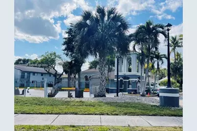 7060 NW 179th St #211, Hialeah, FL 33015 - Photo 1