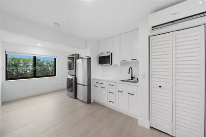 3101 SW 106th Ave #Efficiency, Miami, FL 33165 - Photo 1