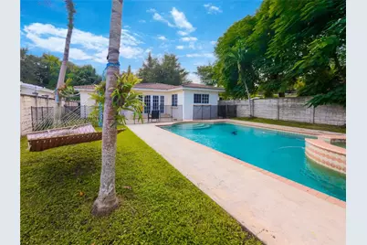 5781 SW 25th St, Miami, FL 33155 - Photo 1